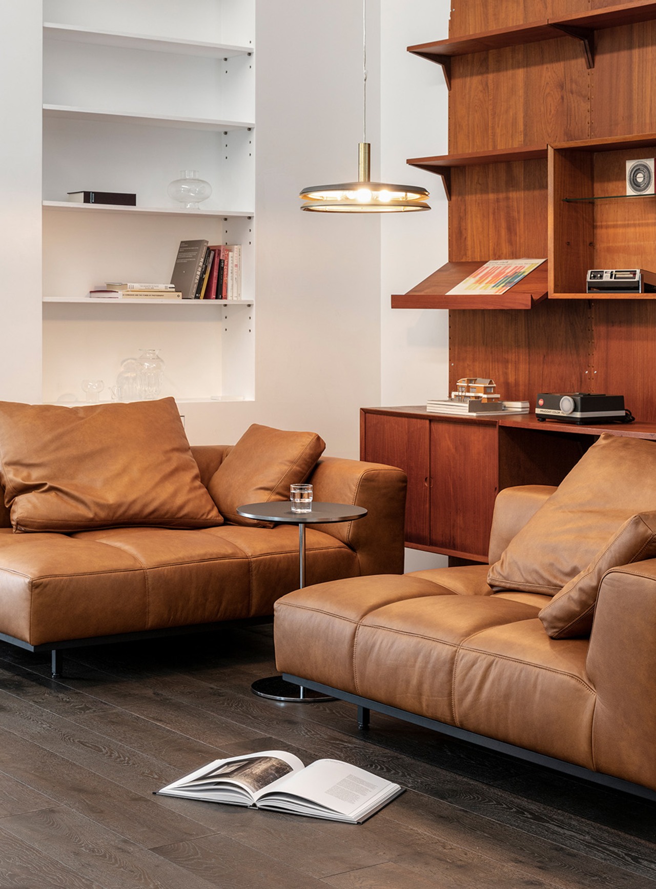 잭슨카멜레온 - Tartan Sofa - Leather