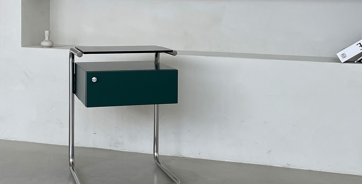 VOO bed side table / dark green	