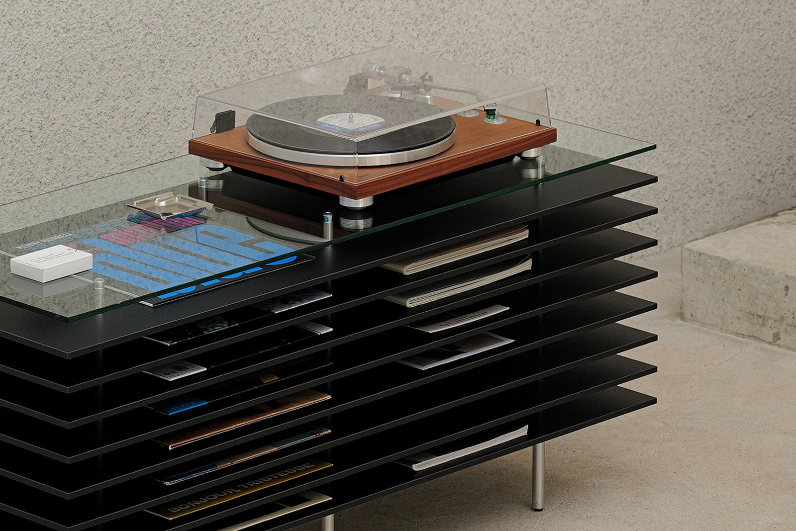 바이헤이데이 PILOTI SOFA TABLE