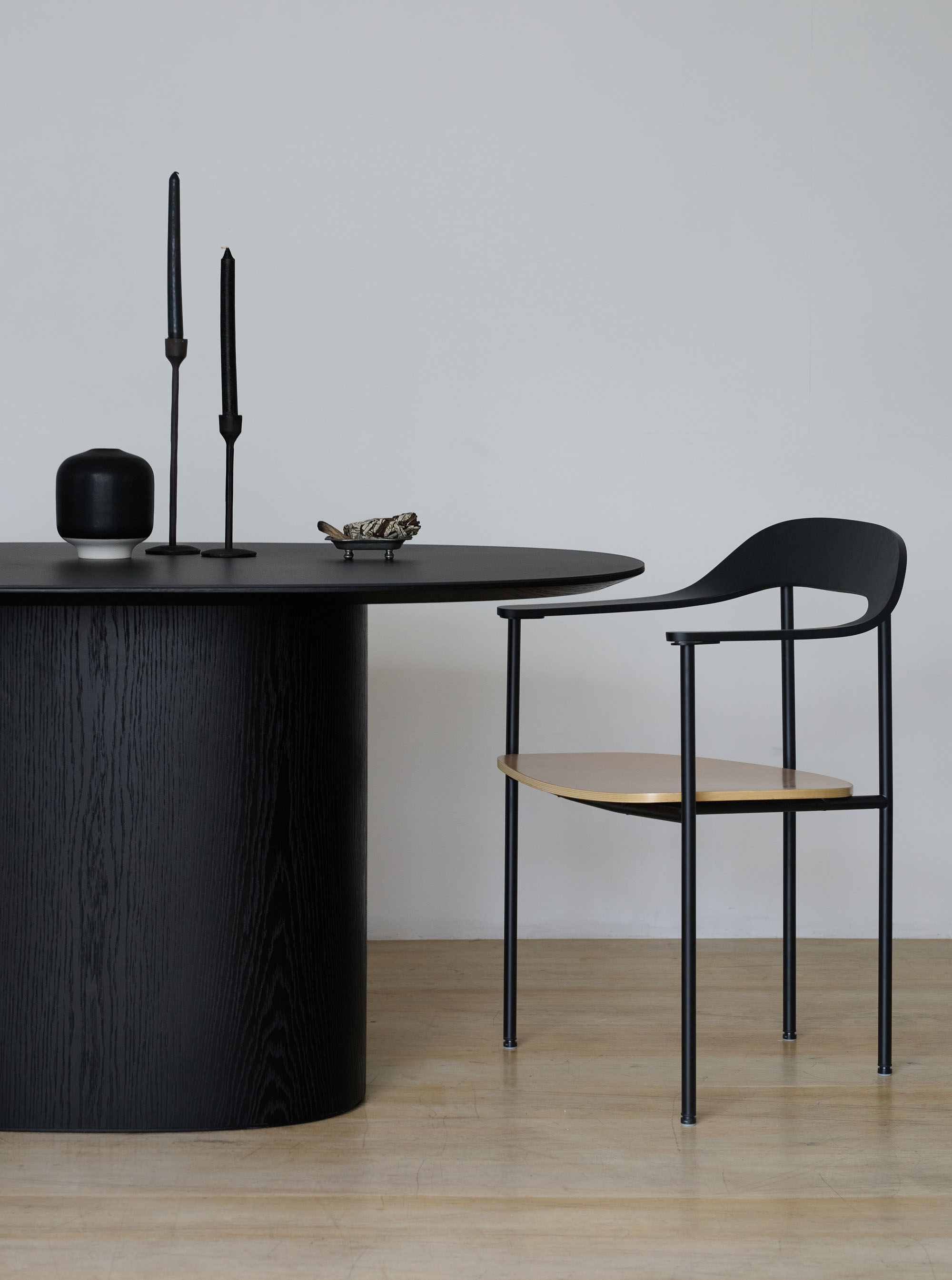 잭슨 Note Dining Chair