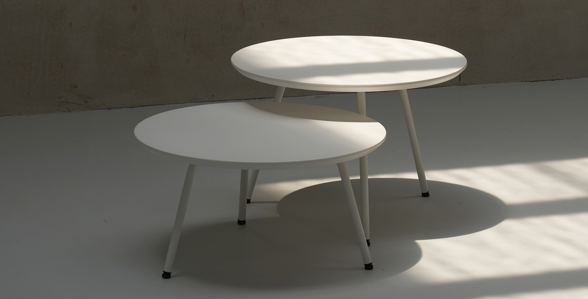 Tres Sofa Table