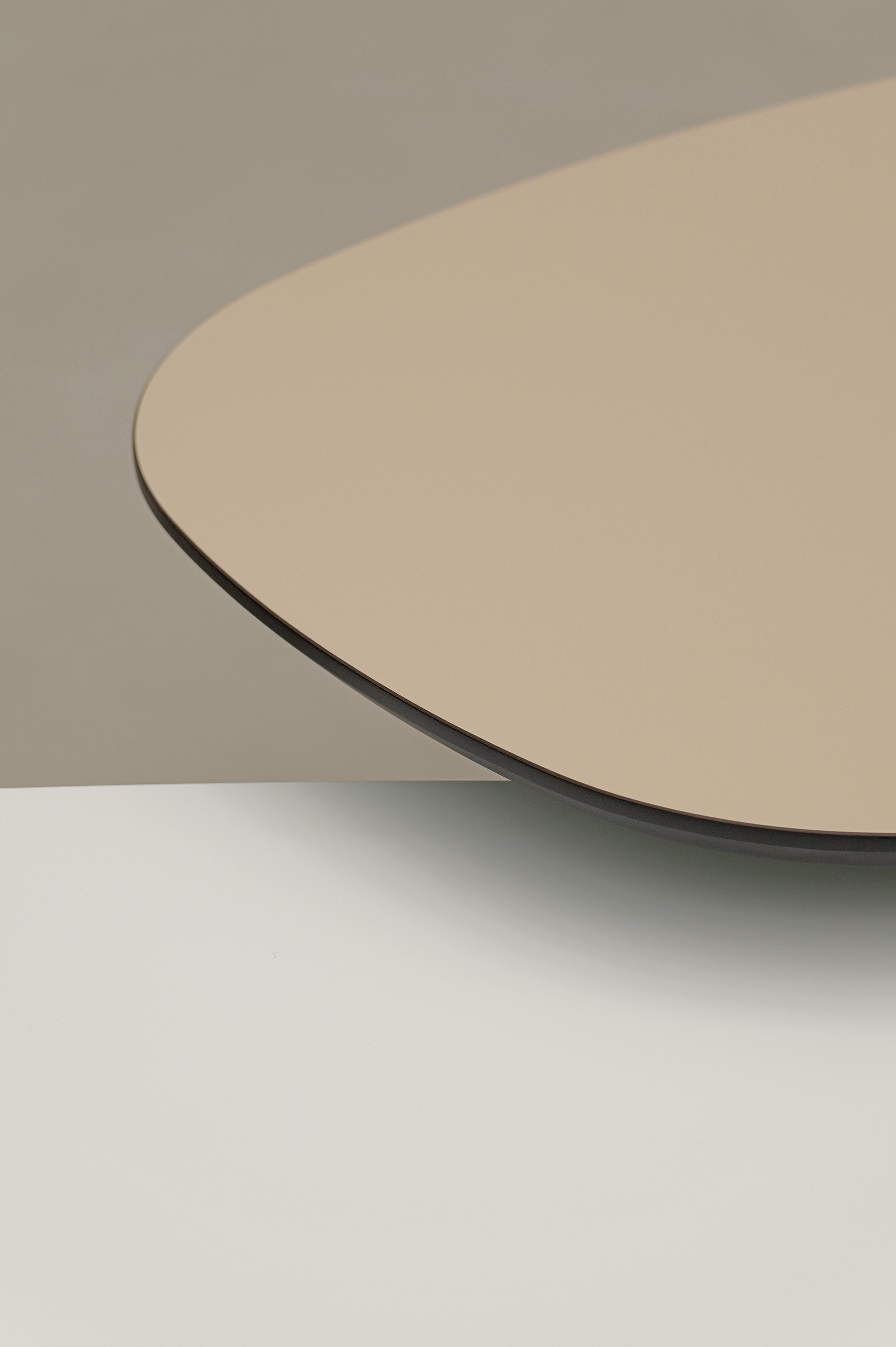 무니토 BOULDER SOFA TABLE