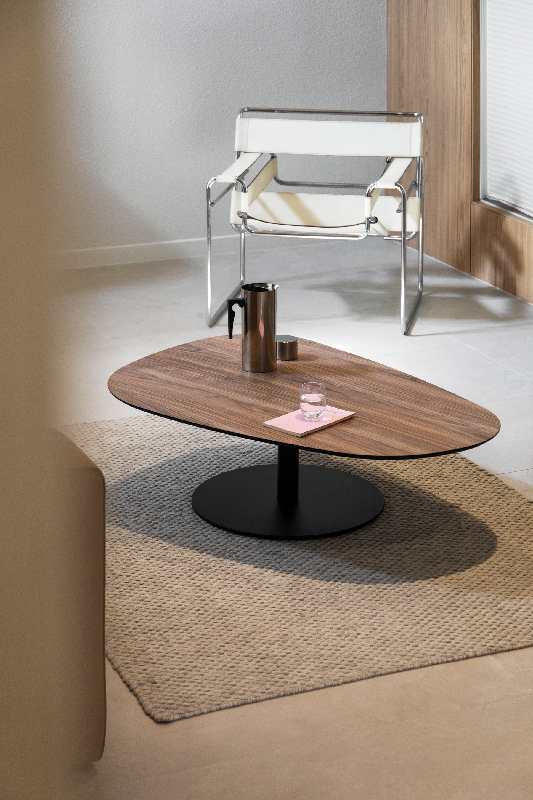 무니토 BOULDER SOFA TABLE
