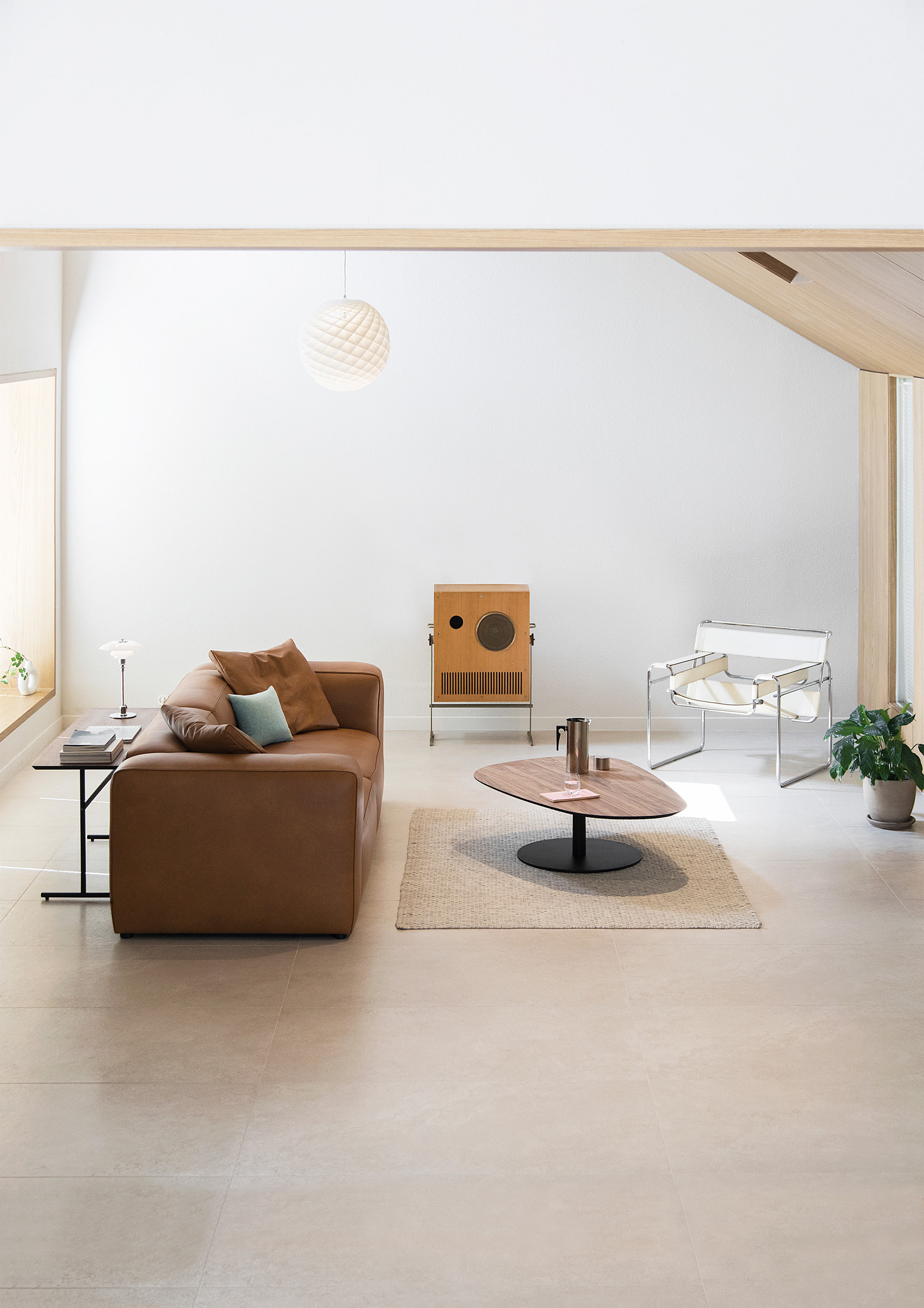 무니토 BOULDER SOFA TABLE