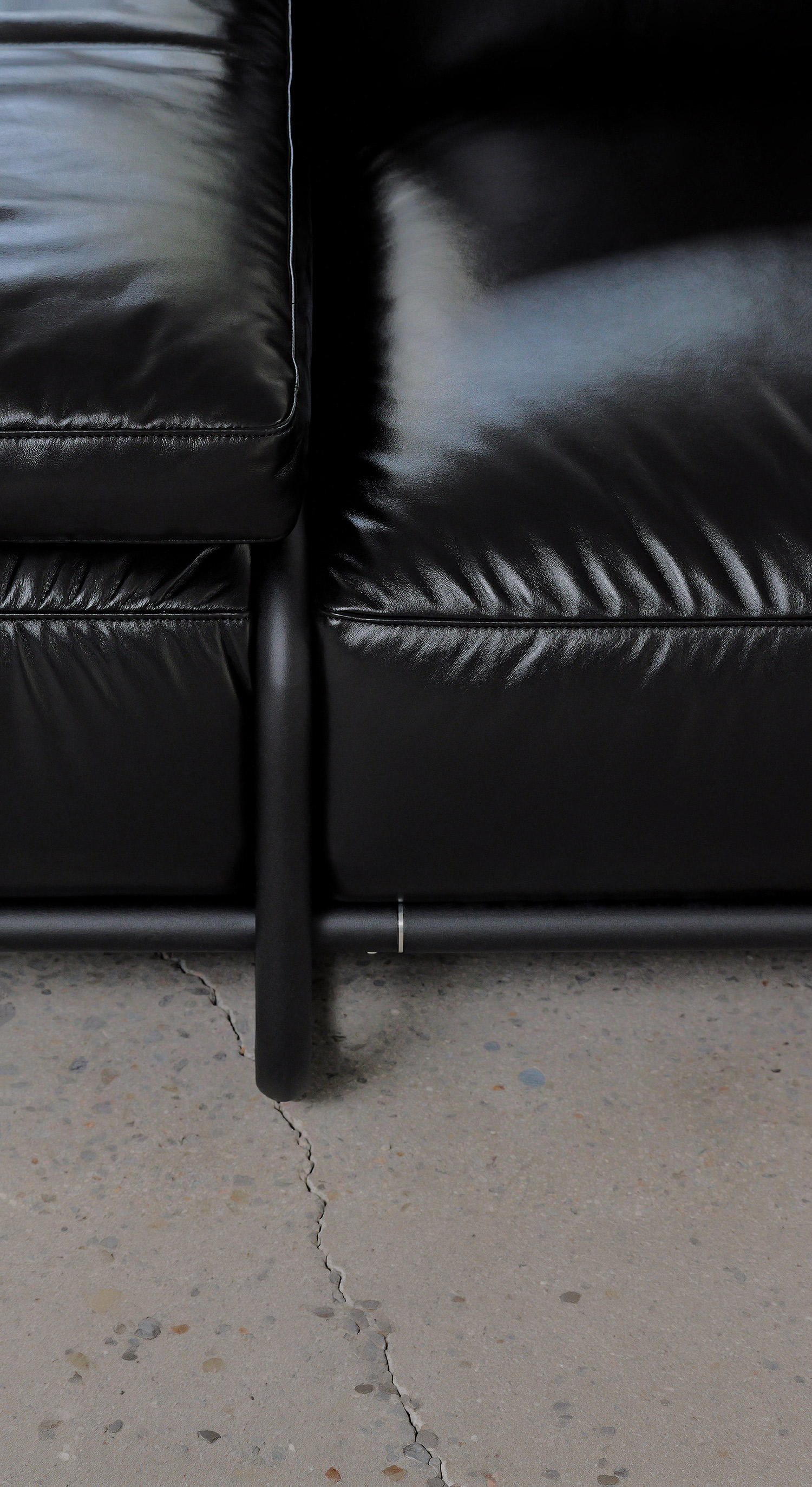 무니토 NOIR SOFA | Leather