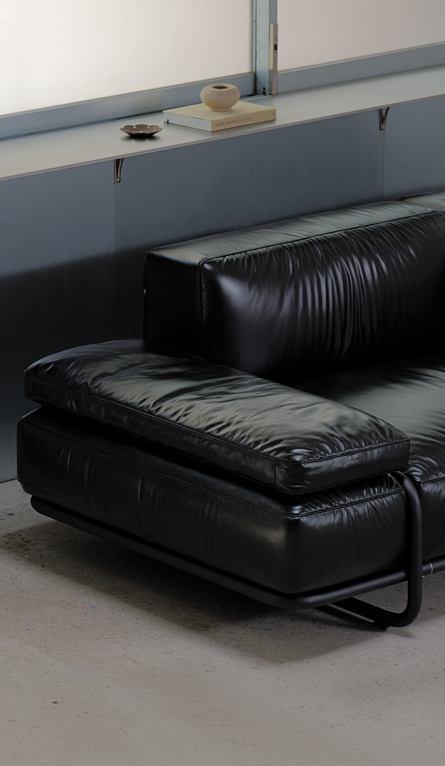 무니토 NOIR SOFA | Leather