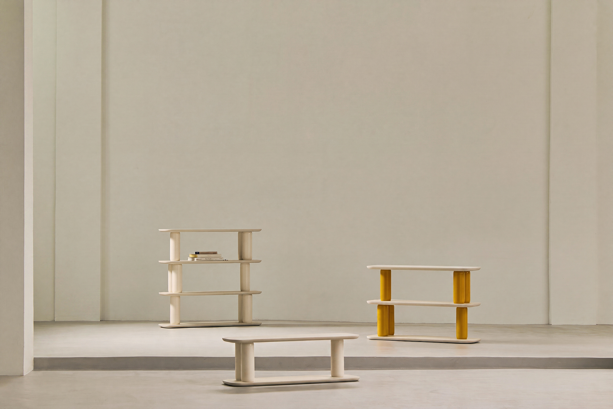 오블리크테이블 (Oblique Table) 스틸 쉘브즈
