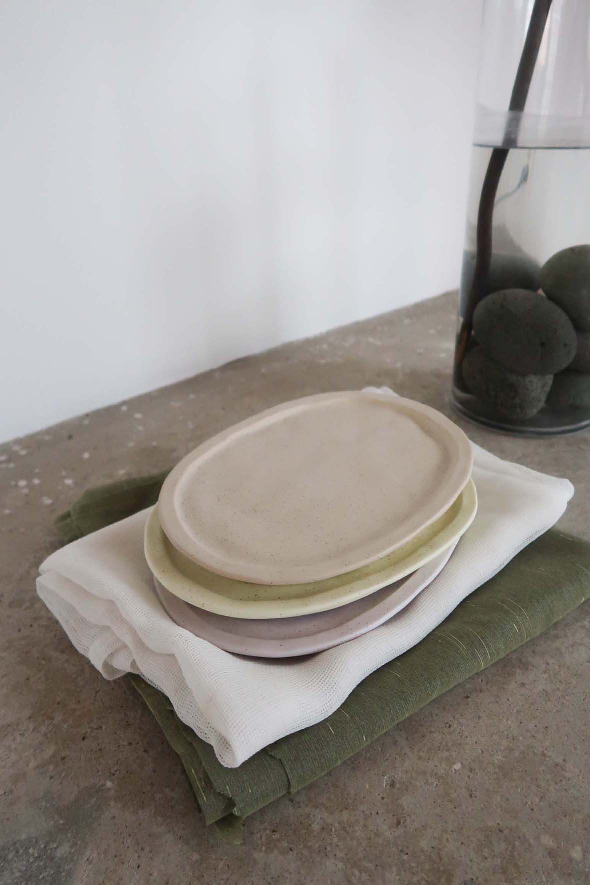 Ceramic sand oval plate