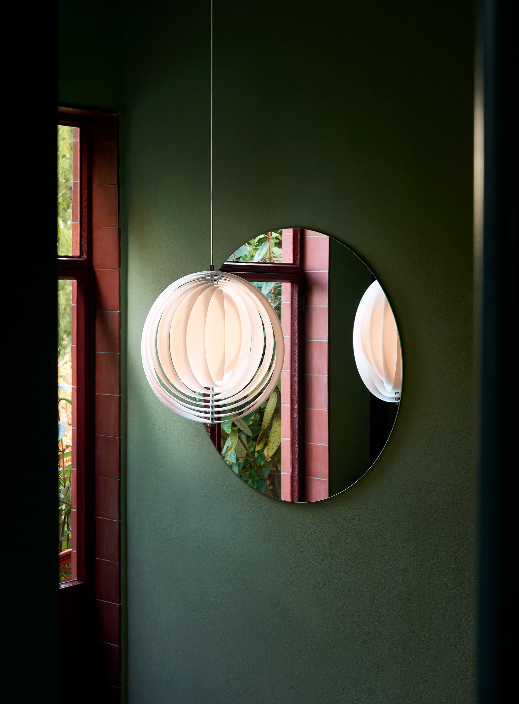 베르판(Verpan) MOON Pendant Lamp - White
