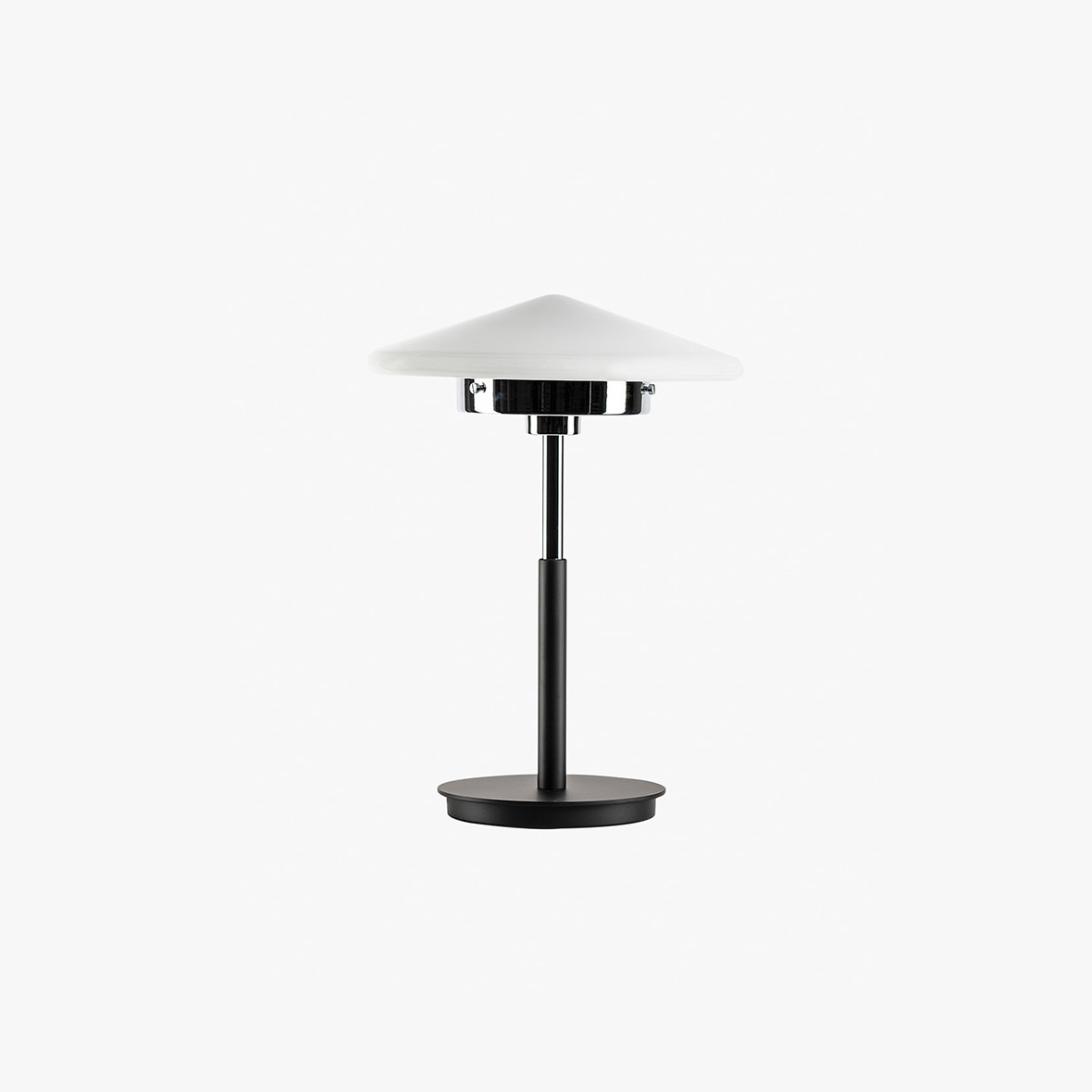 Cone Table Lamp - 리퍼브