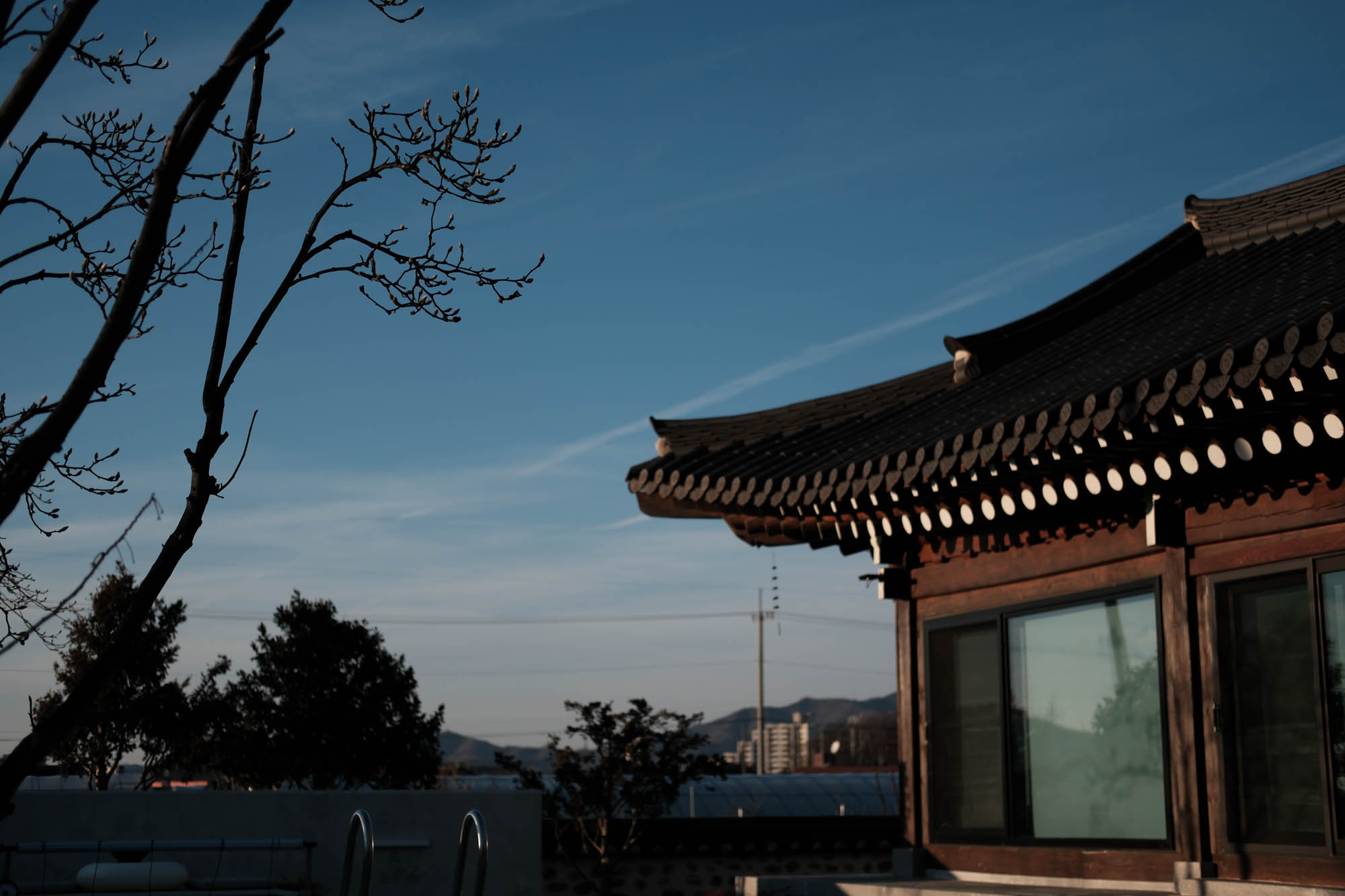 산온 잔등 아래동