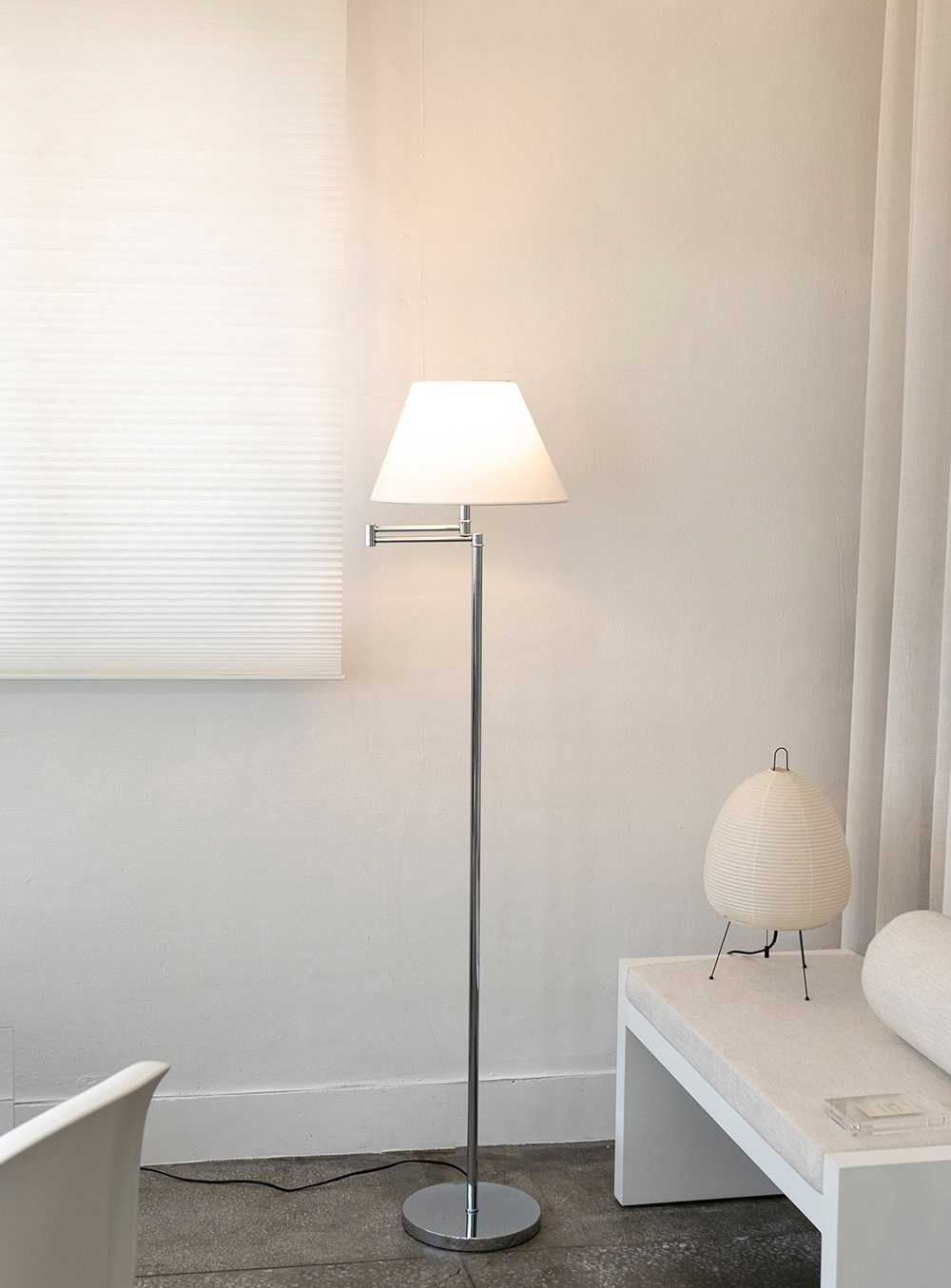 Line Floor Lamp Chrome