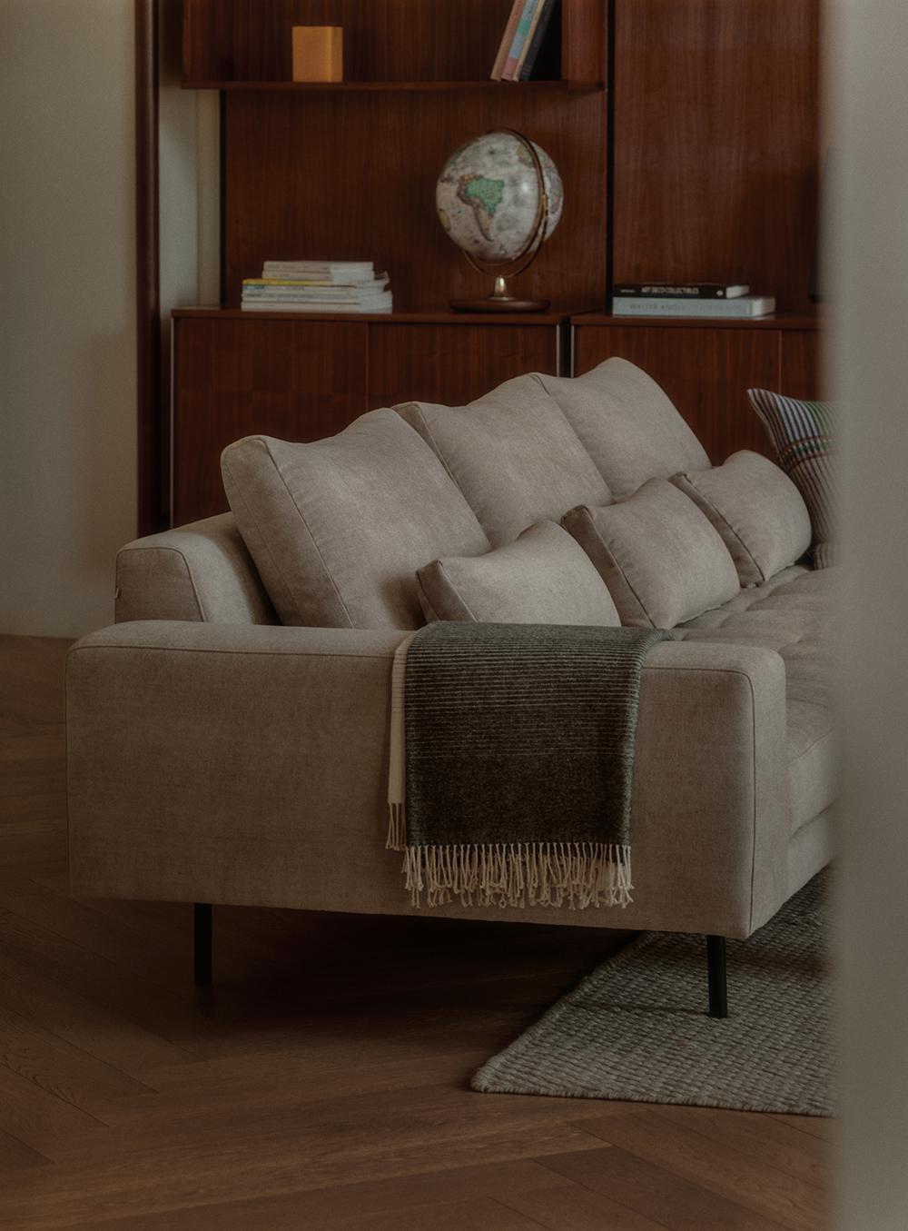 Largo Sofa | Fabric