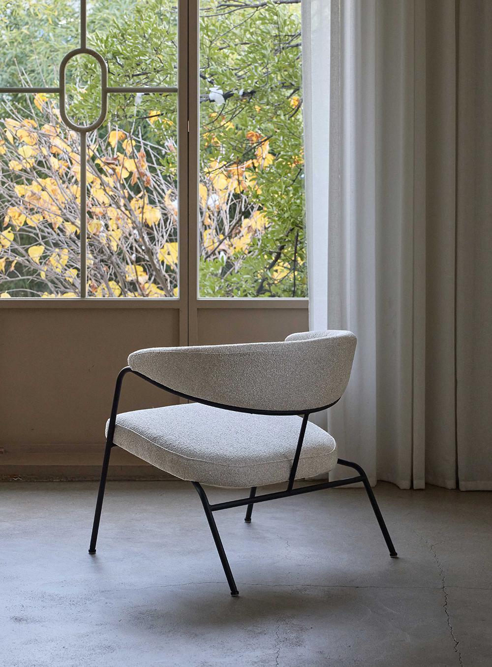 Non ArmChair